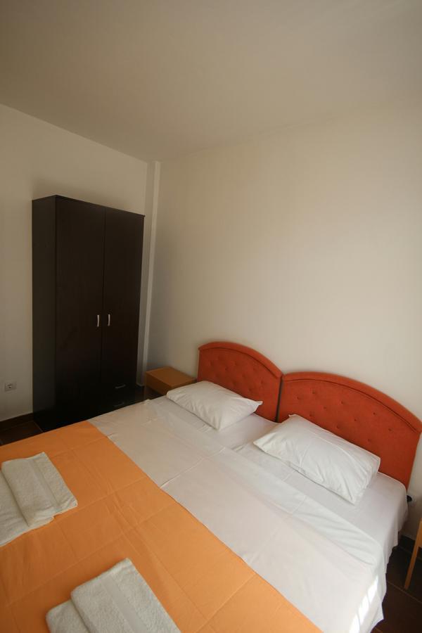 Apartments Olga Virpazar Extérieur photo